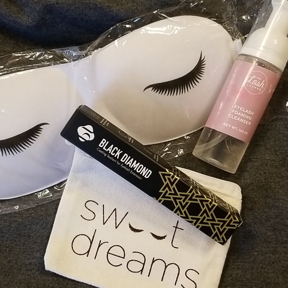 Lash Lounge Other - Lash Lounge Bundle